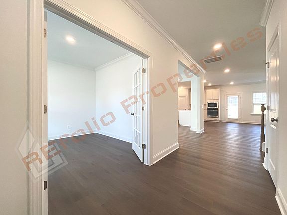 4th image of 1016 Cassa Clubhouse Way