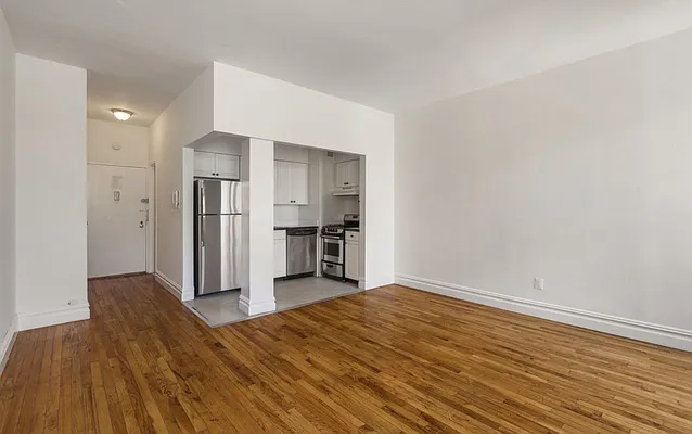 Rented by Compass | media 29