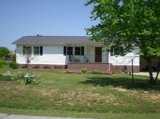 8 Windsor Dr, Batesville, AR 72501