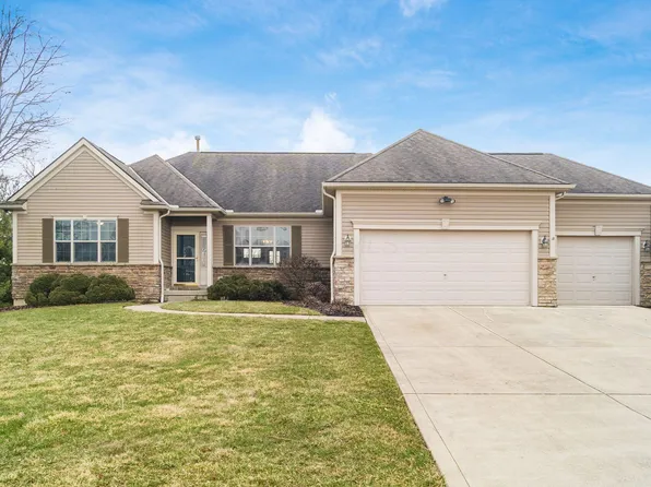 121 Harvest Ridge Ave, Pataskala, OH 43062