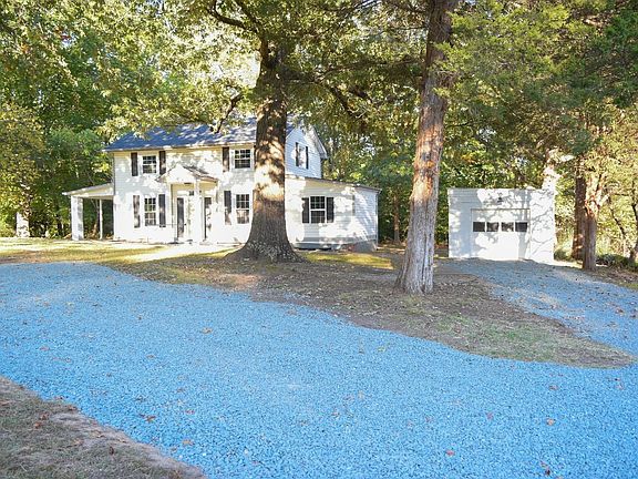 5th image of 171 Pinecrest Dr