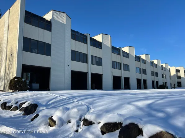 146 Foxfire Dr APT 106, Mount Pocono, PA 18344
