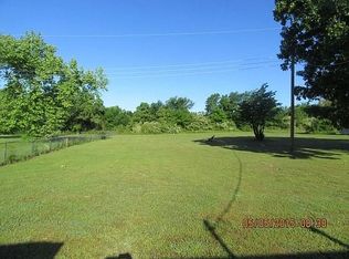 19175 P Collins Rd, Spiro, OK 74959