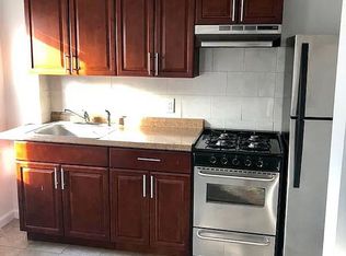 21-26 29th St #2F, Astoria, NY 11105