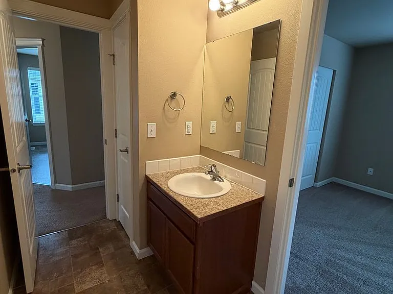 1415 Grindstone Dr SE — Photo 22
