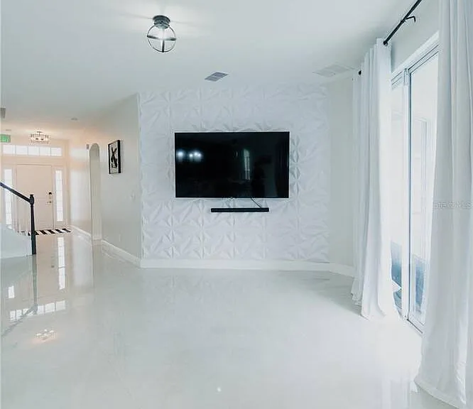 1014 Corvina Dr — Photo 10