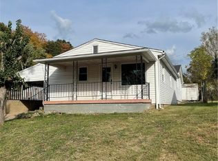 329 7th St, Ripley, WV 25271