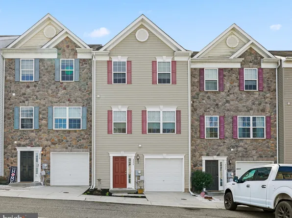 220 Tournament Cir, North East, MD 21901