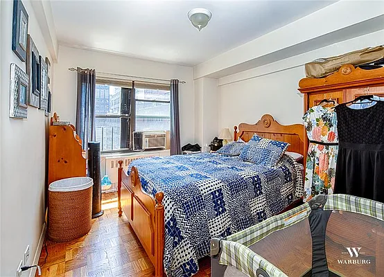 Rented by Warburg | media 30