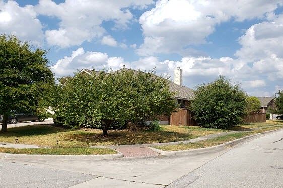 3rd image of 11512 Sunny Creek Ln