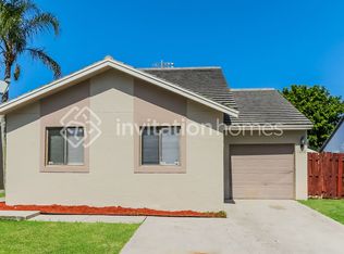 5808 Strawberry Lakes Cir, Lake Worth, FL 33463