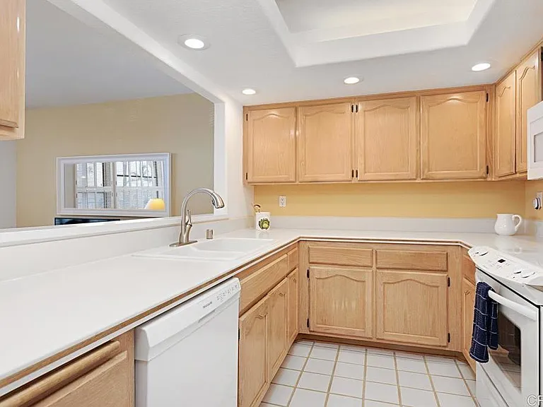7757 Eads Ave #C2 — Photo 9