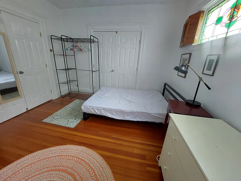 102 W Adams St — Photo 6