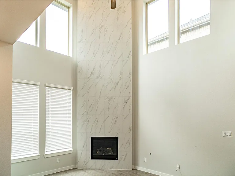 6526 Bramble Cove Ln — Photo 5