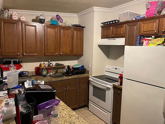 2nd image of 3757 SW 41st St