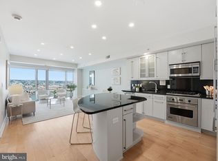 1111 19th St N APT 2110, Arlington, VA