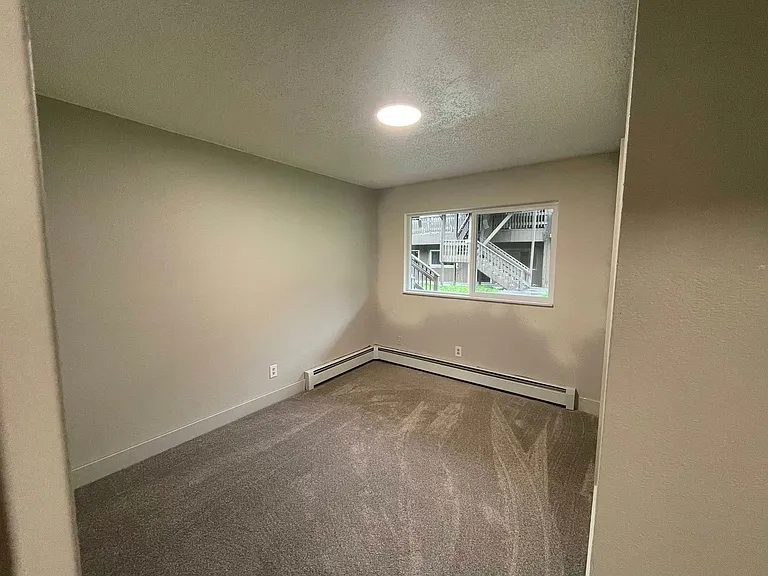 6701 E 6th Ave — Photo 21