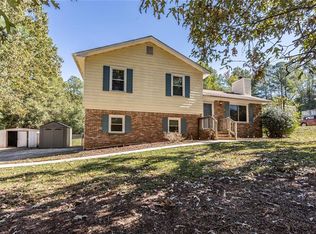 305 Winchester Ct, Ellenwood, GA 30294