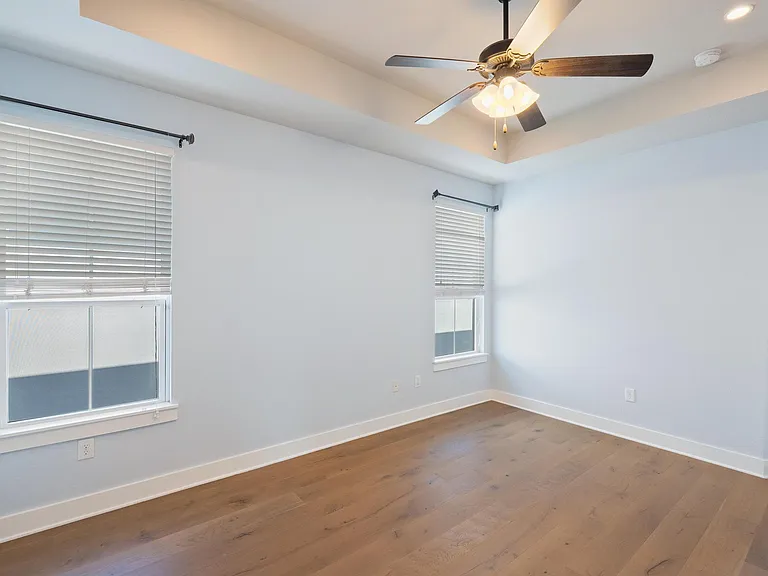 913 Cannoneer Ln — Photo 14