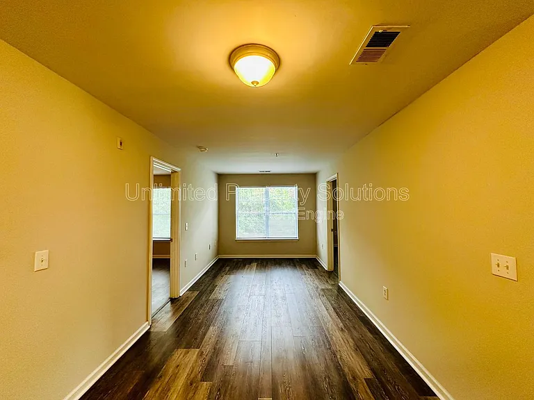 376 S Kerr Ave #303 — Photo 6