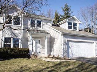 2201 Briarhill Ct, Naperville, IL