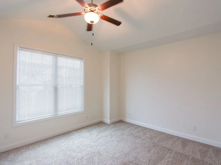 1000 Adams Pointe Blvd — Photo 23