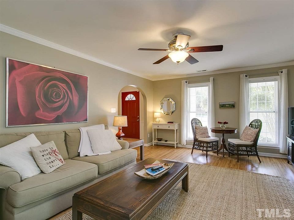 1st image of 611 Branchview Dr