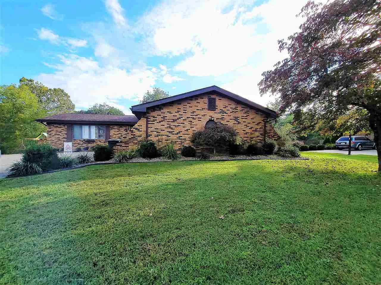 1404 S Calumet Dr photo 1