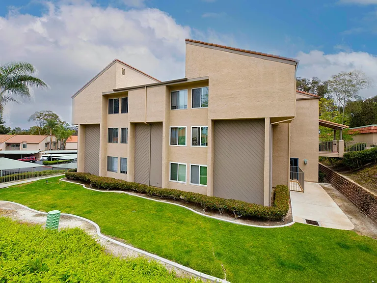 2350 Hosp Way — Photo 19