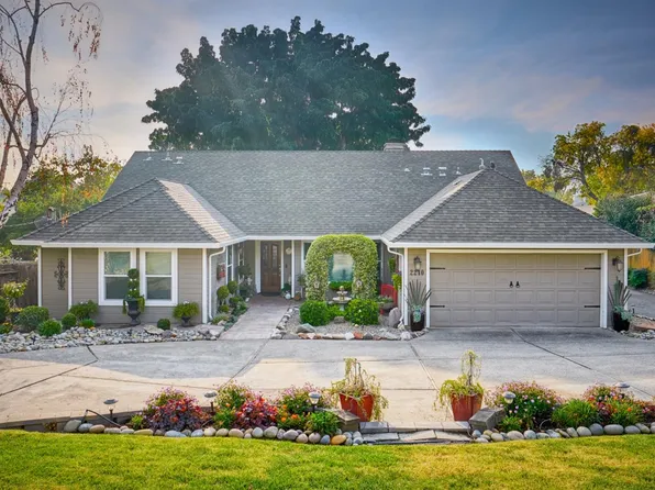 2210 W River Dr, Stockton, CA 95204