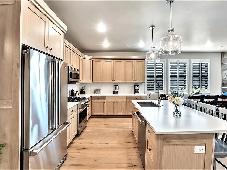 1145 E Helling Cir #103 — Photo 7