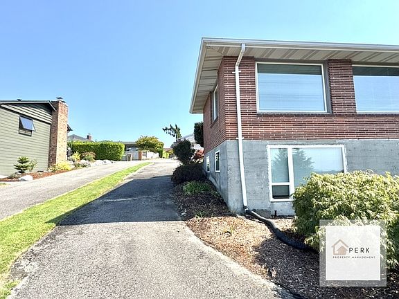 4th image of 1310 S Mountain View Ave