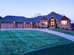 732 S Mumford Cir, Springfield, MO 65809