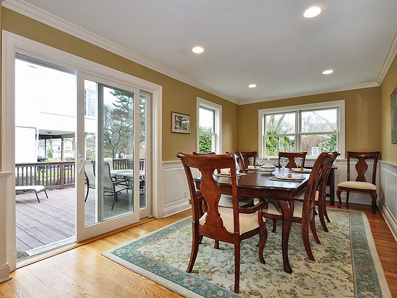 5th image of 15 Hudson Pl