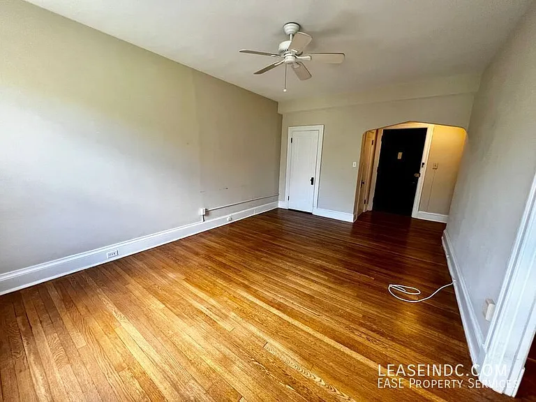 5402 Connecticut Ave NW #401 — Photo 7