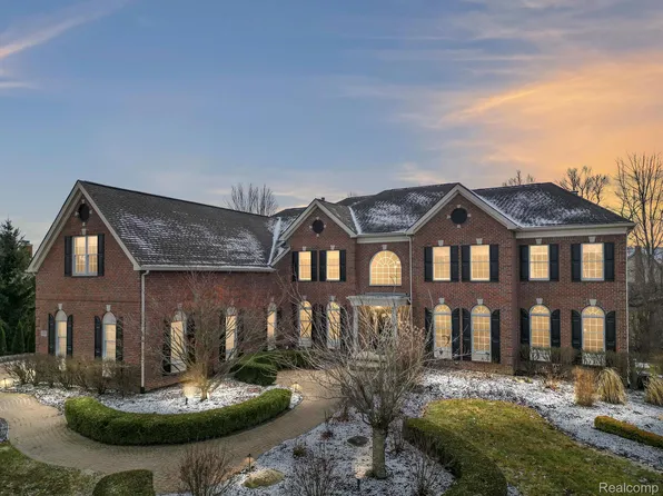 18793 Bayberry Way, Northville, MI 48168