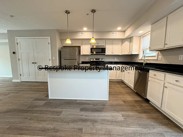 31-41 Goliath Dr — Photo 4