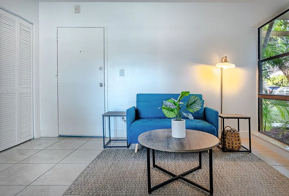 Tennis Villas Apartments
