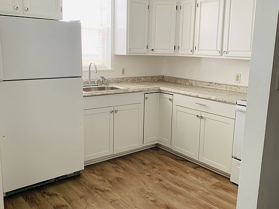 5th image of 2343 S Braddock Ave #2