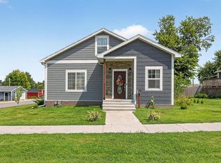 113 N Market St, Madrid, IA 50156