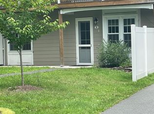 11 Riley Rd APT Q, New Windsor, NY 12553