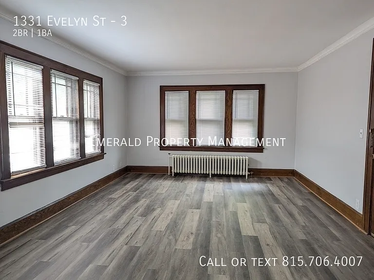 1331 Evelyn St #3 — Photo 2