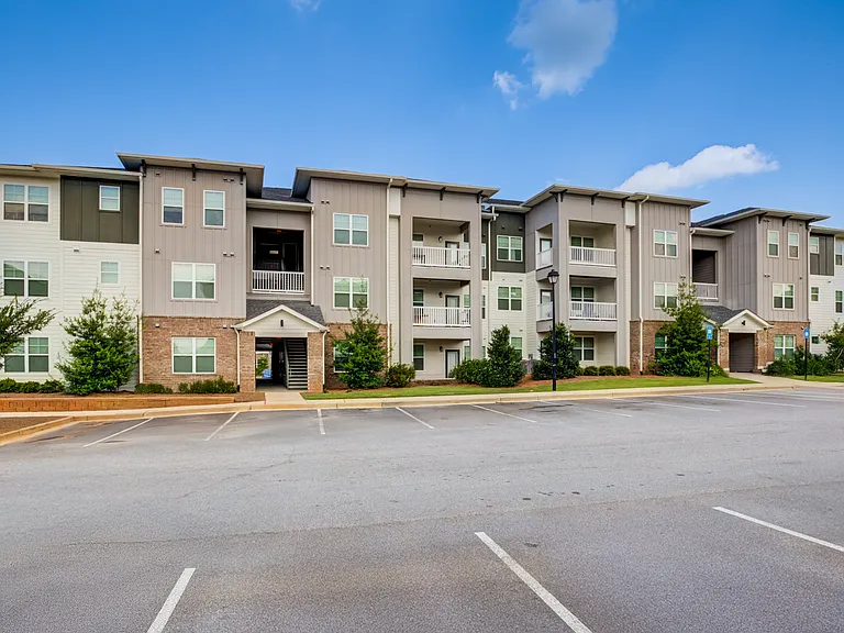 Capstone at Banks Crossing — Photo 19