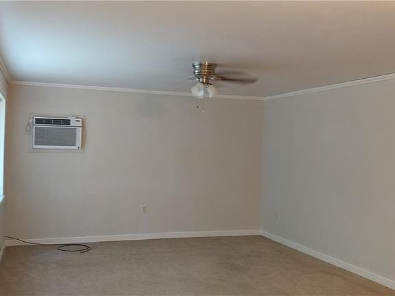 5th image of 706 E 1st St #708