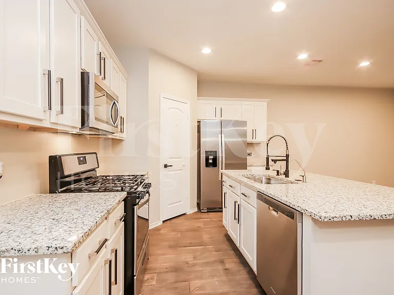 5909 Warm Bungalow Ln — Photo 6