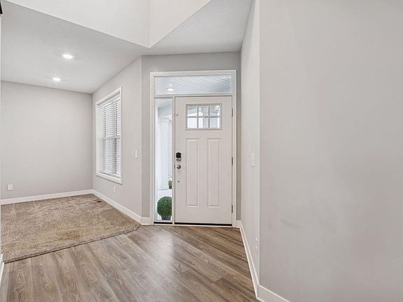 4th image of 19351 Meadow View Ln