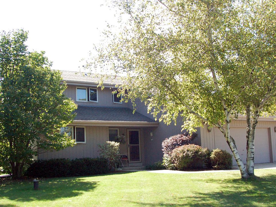1st image of S77W23625 Southwoods Ln