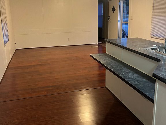 3rd image of 3341 Steve Ave