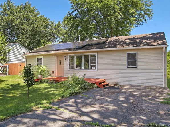 351 Lakewood Dr, Antioch, IL 60002