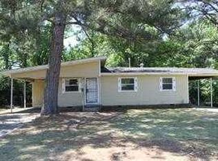 1525 Woodburn St, Jackson, MS 39212